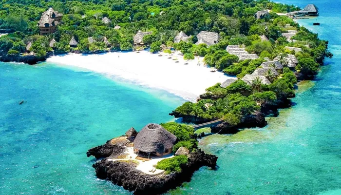 Diani Beach South coast Kenya - Africa Bed of Roses Safaris