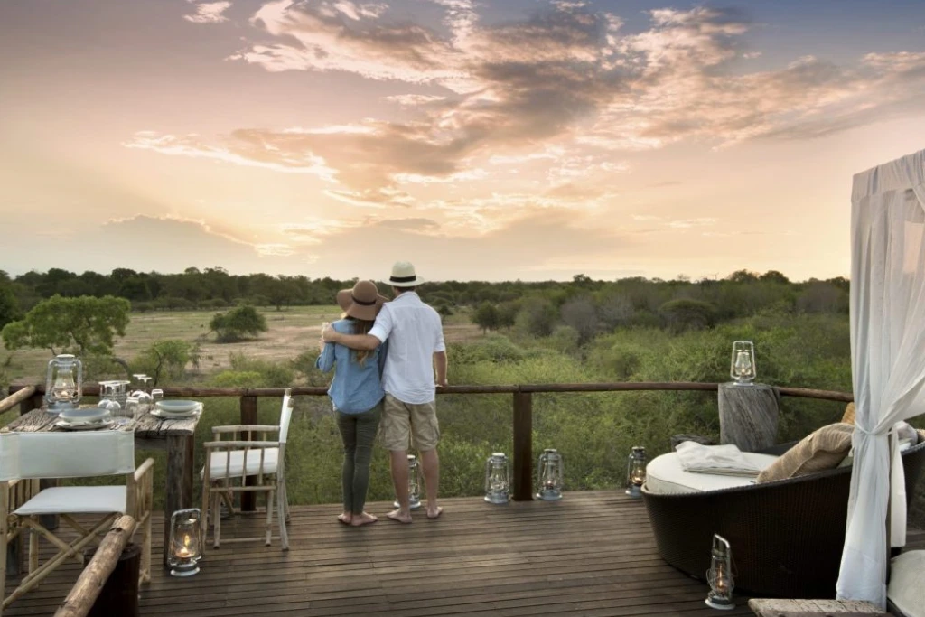 Honeymoon Couples