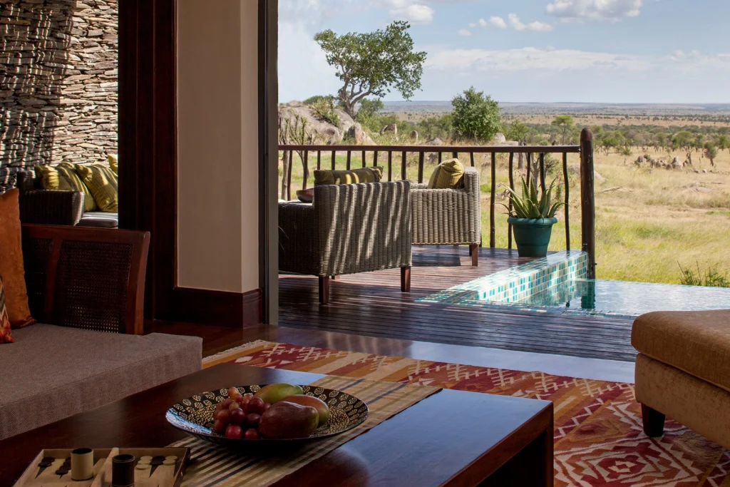 Four Seasons Safari Lodge Interior